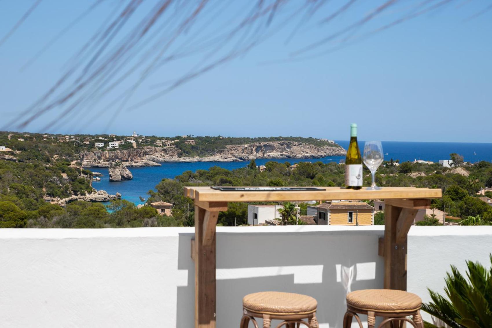 Hostal Cala Llombards מראה חיצוני תמונה