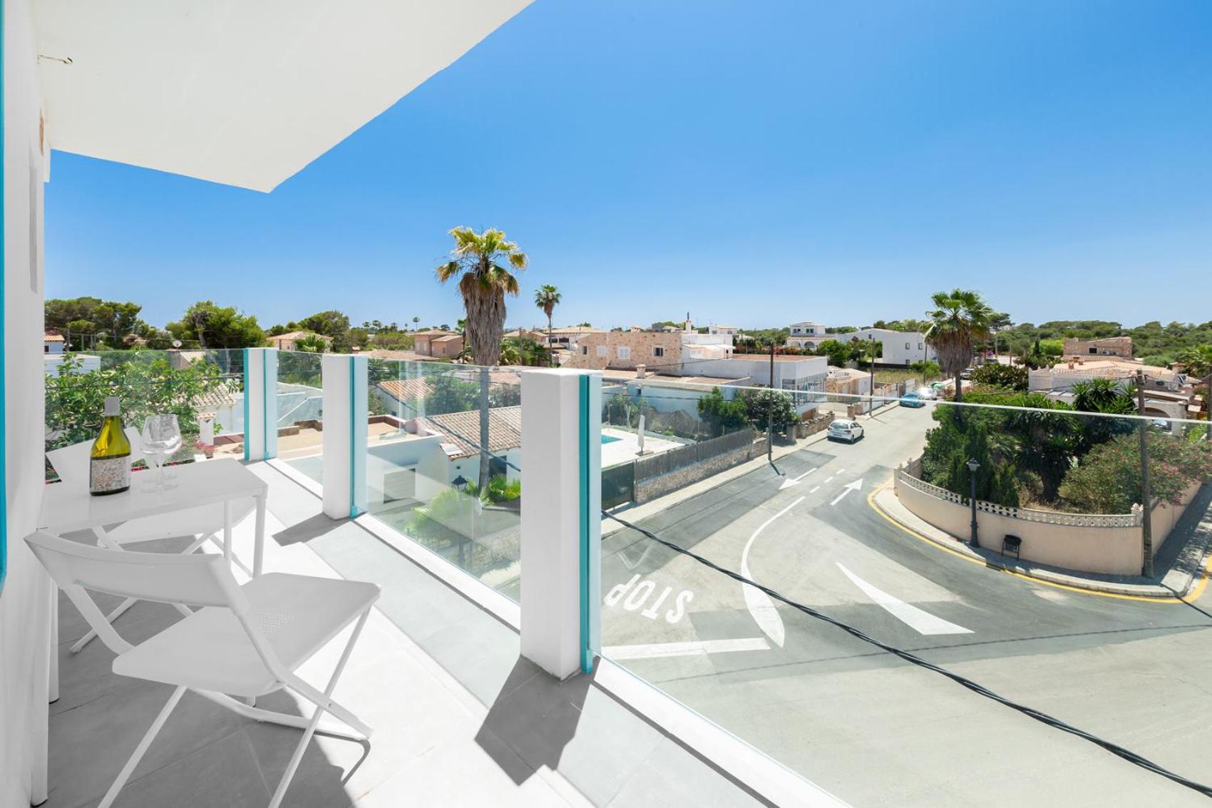 Hostal Cala Llombards מראה חיצוני תמונה